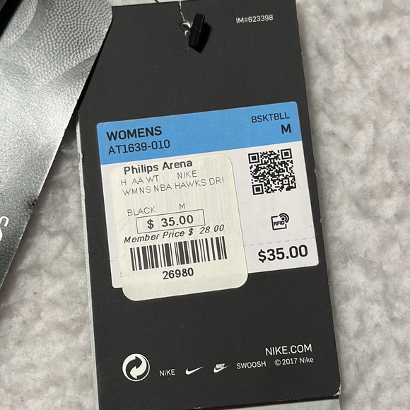 Nike Ladies Fit NBA Atlanta Hawks Tee, NWT’s, Size Medium - Picture 4 of 9